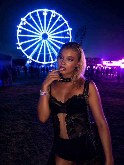 Sophia Roe večer na festivale